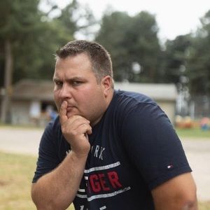 Meet your Posher, Simon